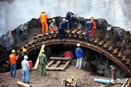 滨州隧道钢花管支护案例